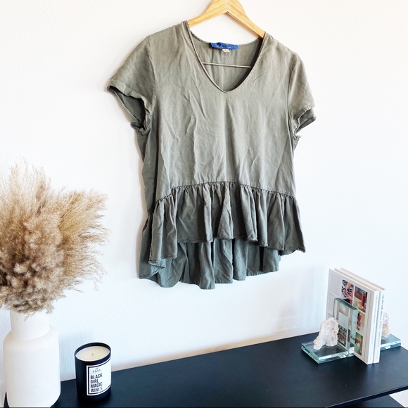 Francesca's Collections Tops - Francesca’s | Hi-Low Peplum Top